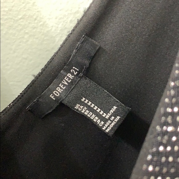 Dress - Picture 5 of 5